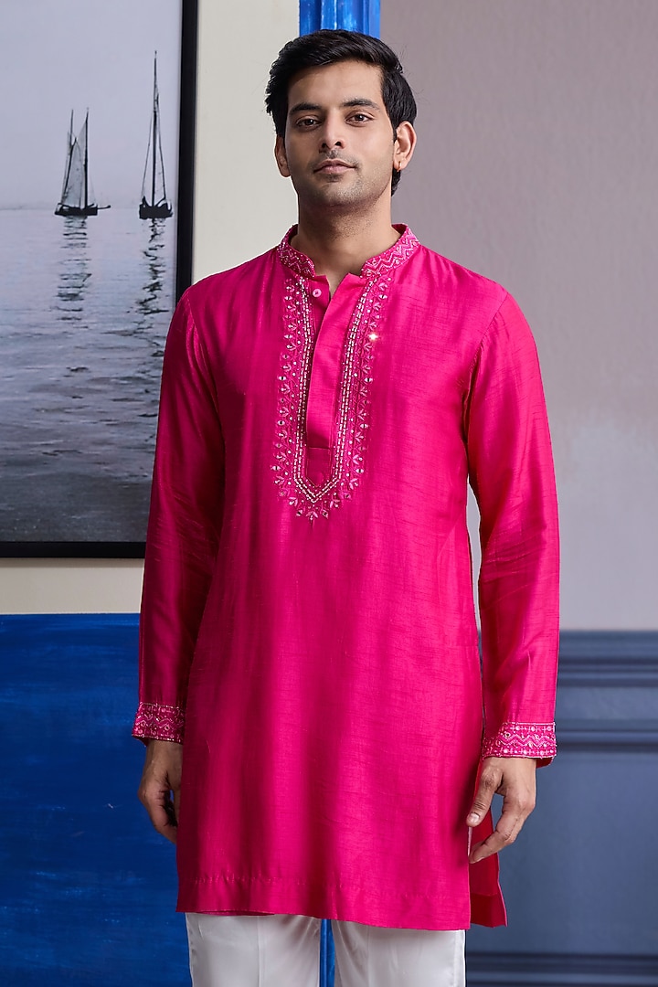 Fuchsia Pink Dola Silk Mirror Embroidered Kurta by DiyaRajvvir Men at Pernia's Pop Up Shop
