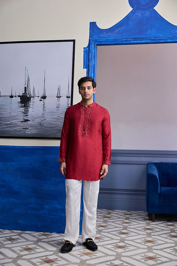 Maroon Dola Silk Embroidered Kurta by DiyaRajvvir Men at Pernia's Pop Up Shop