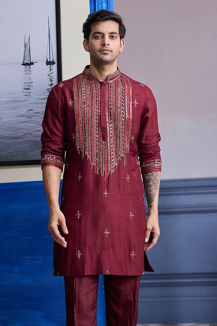 Maroon Dola Silk Embroidered Kurta by DiyaRajvvir Men at Pernia's Pop Up Shop