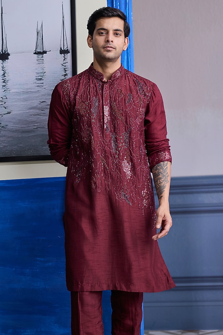 Maroon Dola Silk Embroidered Kurta by DiyaRajvvir Men at Pernia's Pop Up Shop