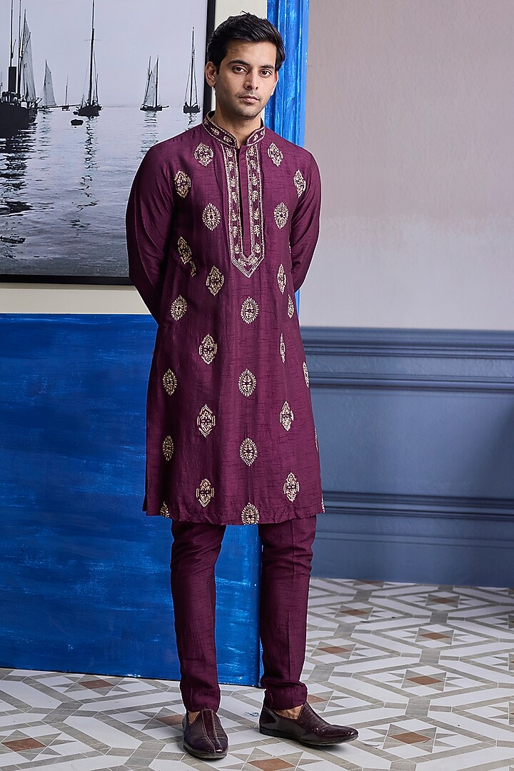 Plum Dola Silk Thread Embroidered Kurta by DiyaRajvvir Men at Pernia's Pop Up Shop