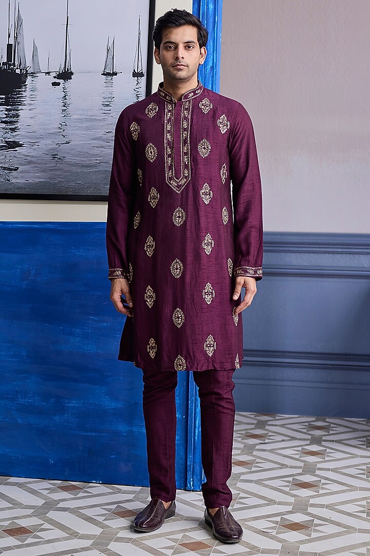 Plum Dola Silk Thread Embroidered Kurta by DiyaRajvvir Men at Pernia's Pop Up Shop