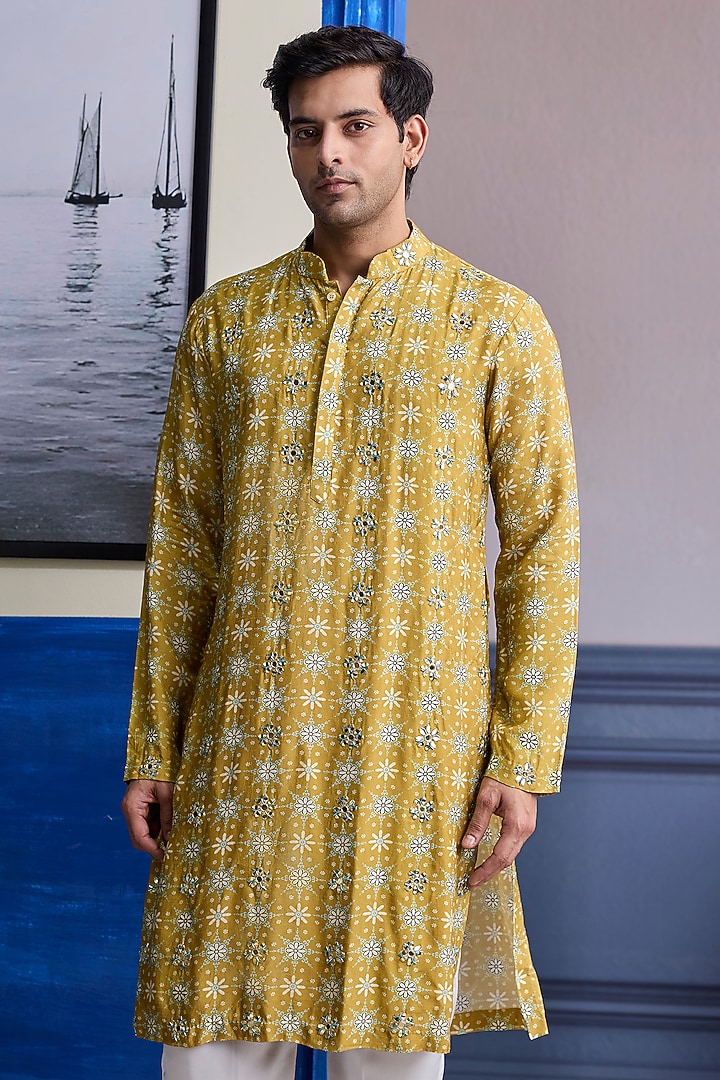 Yellow Dola Silk Printed Kurta Set by DiyaRajvvir Men at Pernia's Pop Up Shop