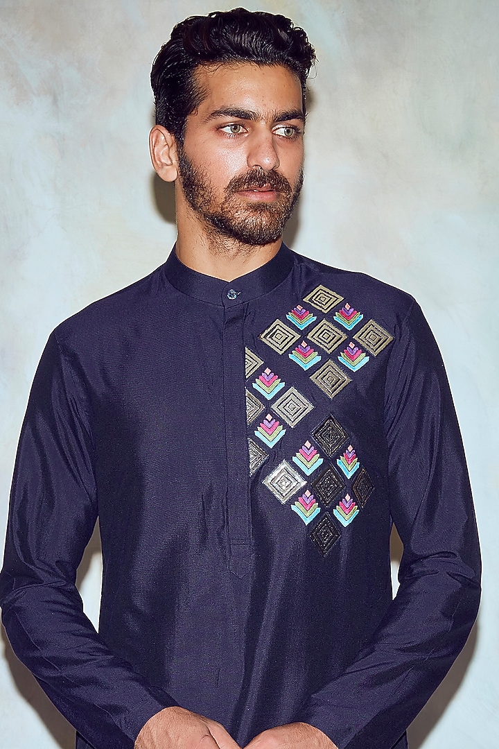 Dark Blue Cotton Silk Thread Embroidered Kurta by DiyaRajvvir Men at Pernia's Pop Up Shop