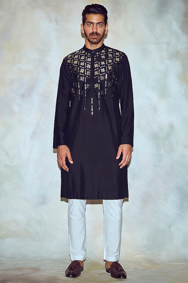 Black Cotton Silk Kurta by DiyaRajvvir Men at Pernia's Pop Up Shop