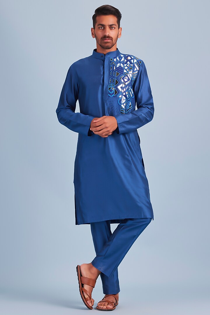 Indigo Cotton & Cotton Silk Embroidered Bundi Jacket Set by DiyaRajvvir Men at Pernia's Pop Up Shop