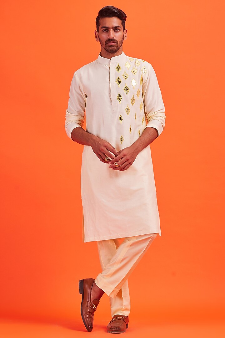 Pastel Yellow Cotton Silk Thread Embroidered Bundi Jacket Set by DiyaRajvvir Men at Pernia's Pop Up Shop