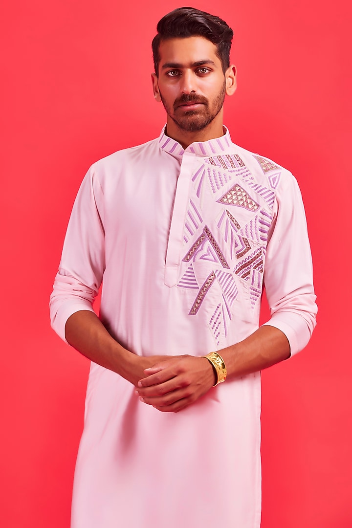 Blush Pink Cotton Silk Applique Embroidered Kurta Set by DiyaRajvvir Men at Pernia's Pop Up Shop