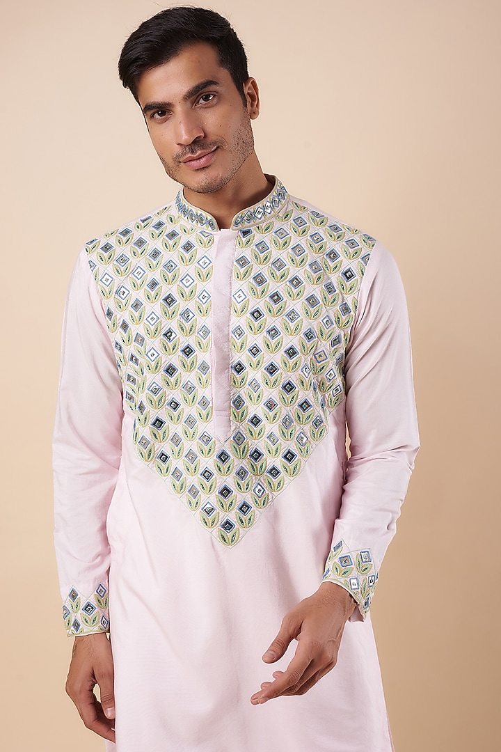 Blush Pink Cotton Silk Floral Diamond Embroidered Kurta by DiyaRajvvir Men at Pernia's Pop Up Shop