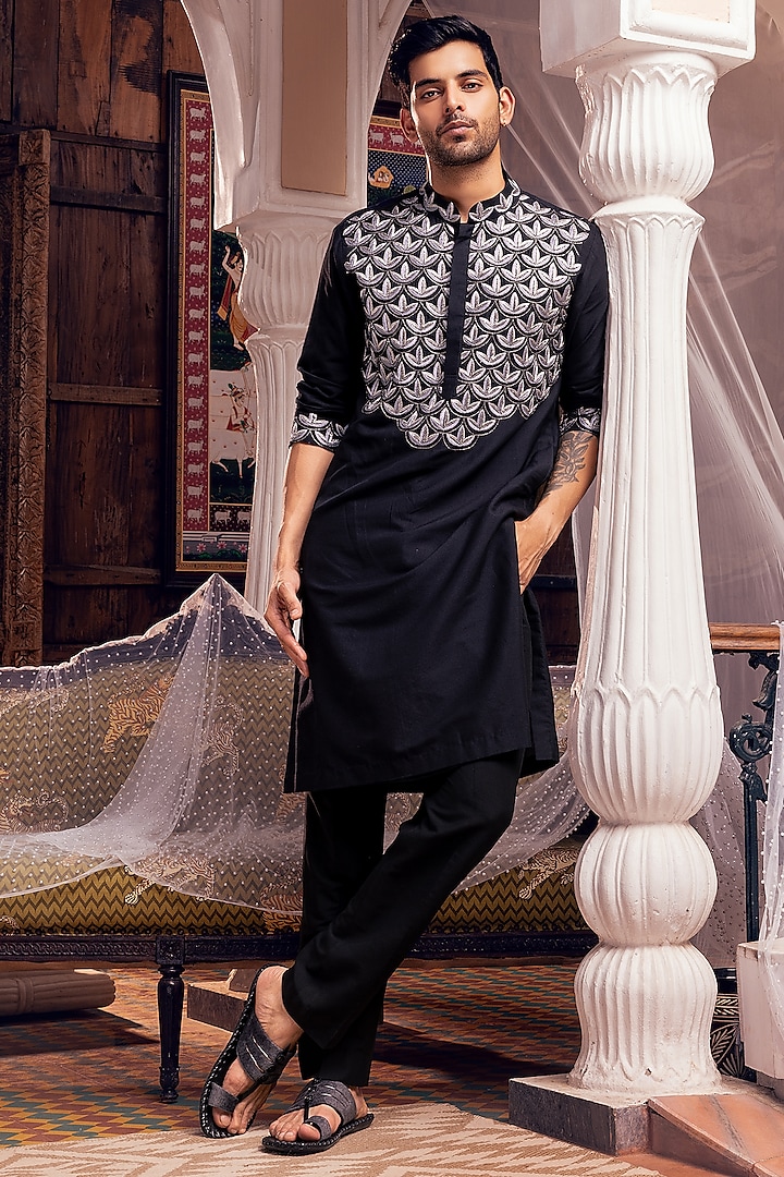 Black Cotton Silk Cutdana Embroidered Kurta by DiyaRajvvir Men at Pernia's Pop Up Shop