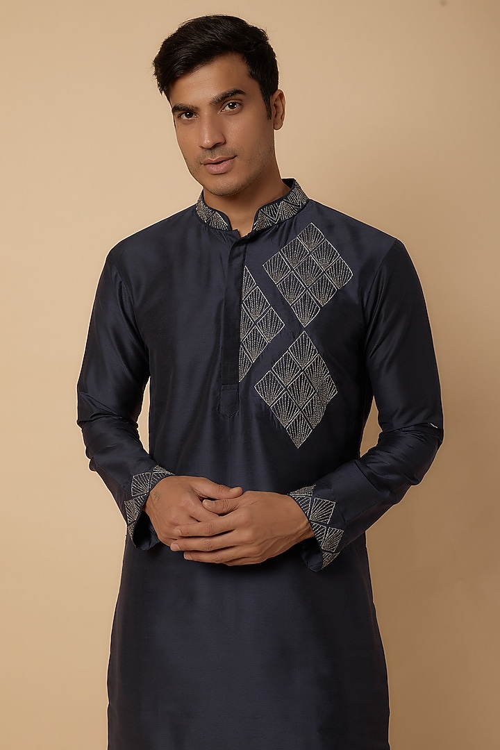 Navy Blue Cotton Silk Gunmetal Thread Embroidered Kurta by DiyaRajvvir Men at Pernia's Pop Up Shop