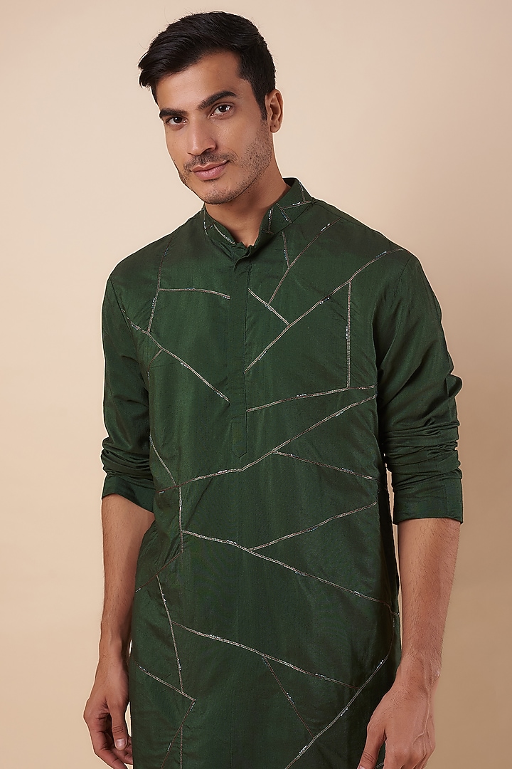 Green Cotton Silk Cutdana Embroidered Kurta by DiyaRajvvir Men at Pernia's Pop Up Shop