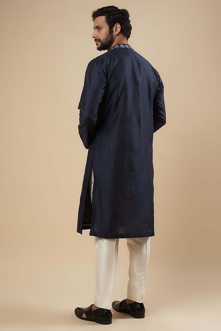 Dark Blue Cotton Silk Floral Embroidered Kurta by DiyaRajvvir Men at Pernia's Pop Up Shop