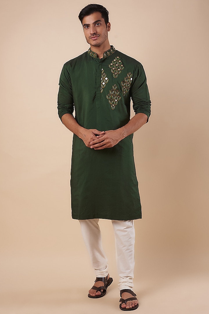 Green Cotton Silk Floral Diamond Embroidered Kurta by DiyaRajvvir Men at Pernia's Pop Up Shop