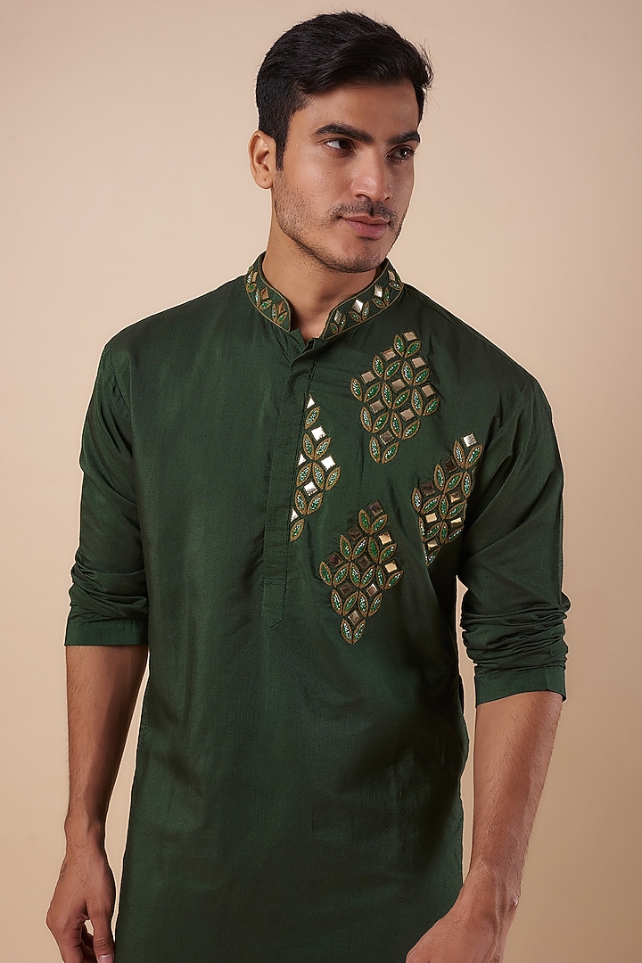 Green Cotton Silk Floral Diamond Embroidered Kurta by DiyaRajvvir Men at Pernia's Pop Up Shop