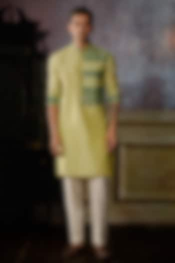 Mint Green Cotton Silk Geometrical Embroidered Kurta Set by DiyaRajvvir Men at Pernia's Pop Up Shop