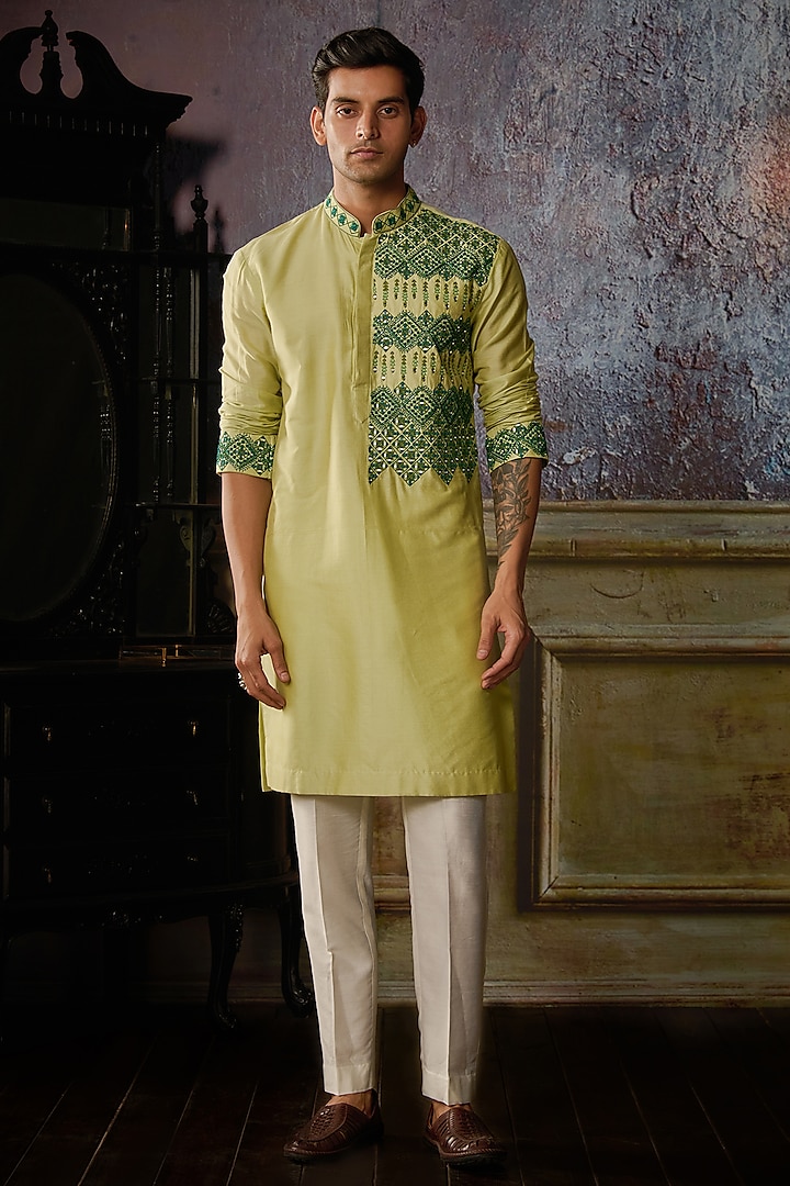 Mint Green Cotton Silk Geometrical Embroidered Kurta Set by DiyaRajvvir Men at Pernia's Pop Up Shop