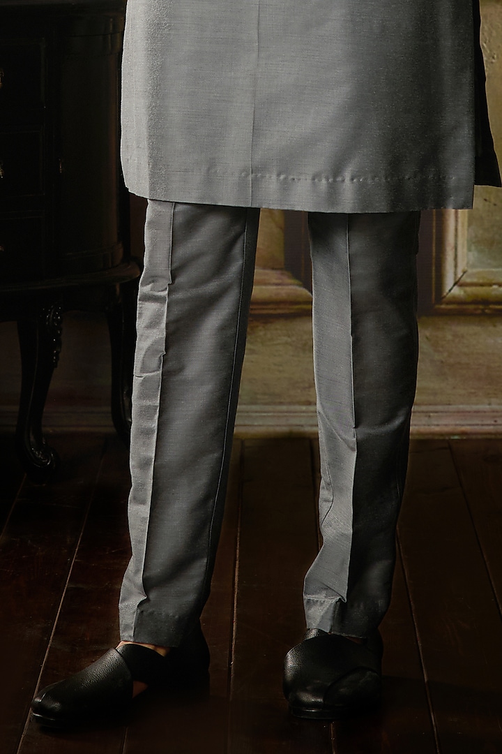 Grey Cotton Silk Gunmetal Embroidered Kurta Set by DiyaRajvvir Men at Pernia's Pop Up Shop