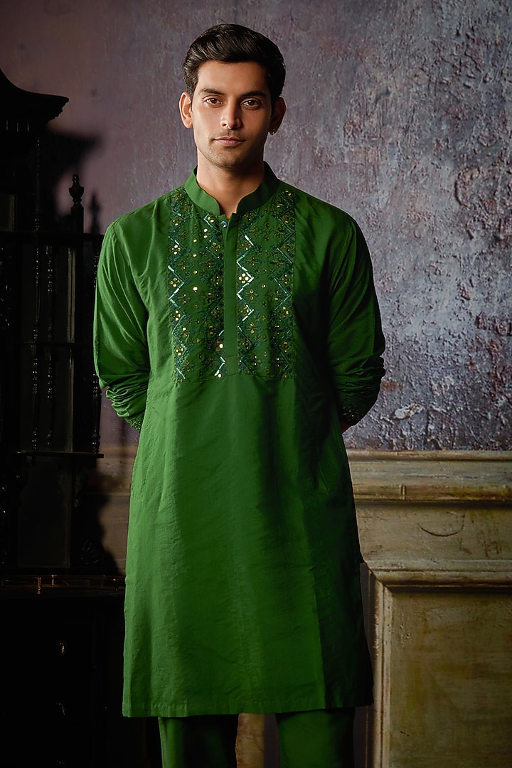 Olive Green Cotton Silk Embroidered Kurta Set by DiyaRajvvir Men at Pernia's Pop Up Shop