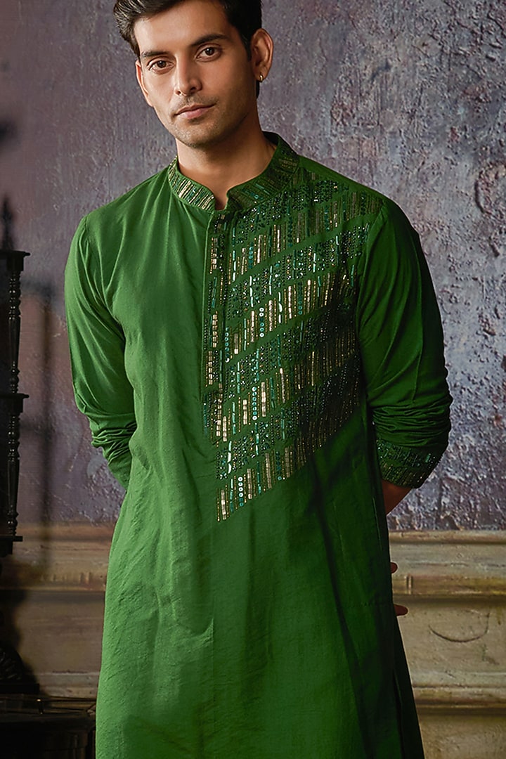 Olive Green Cotton Silk Tikki Embroidered Kurta Set by DiyaRajvvir Men at Pernia's Pop Up Shop