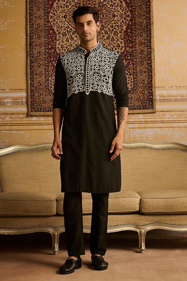 Black & White Cotton Silk Thread Embroidered Kurta Set by DiyaRajvvir Men