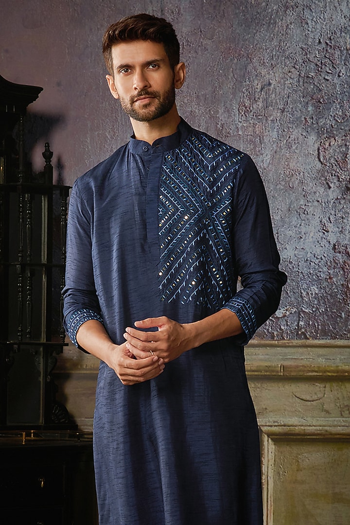 Dark Blue Cotton Silk Thread & Mirror Embroidered Kurta Set by DiyaRajvvir Men at Pernia's Pop Up Shop
