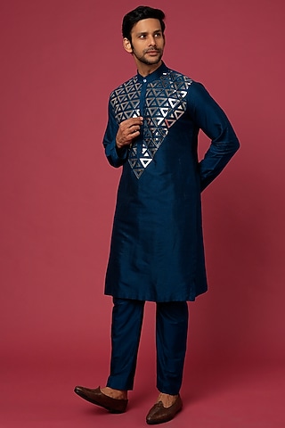 Midnight Blue Cotton Silk Thread Embroidered Kurta Set by DiyaRajvvir Men