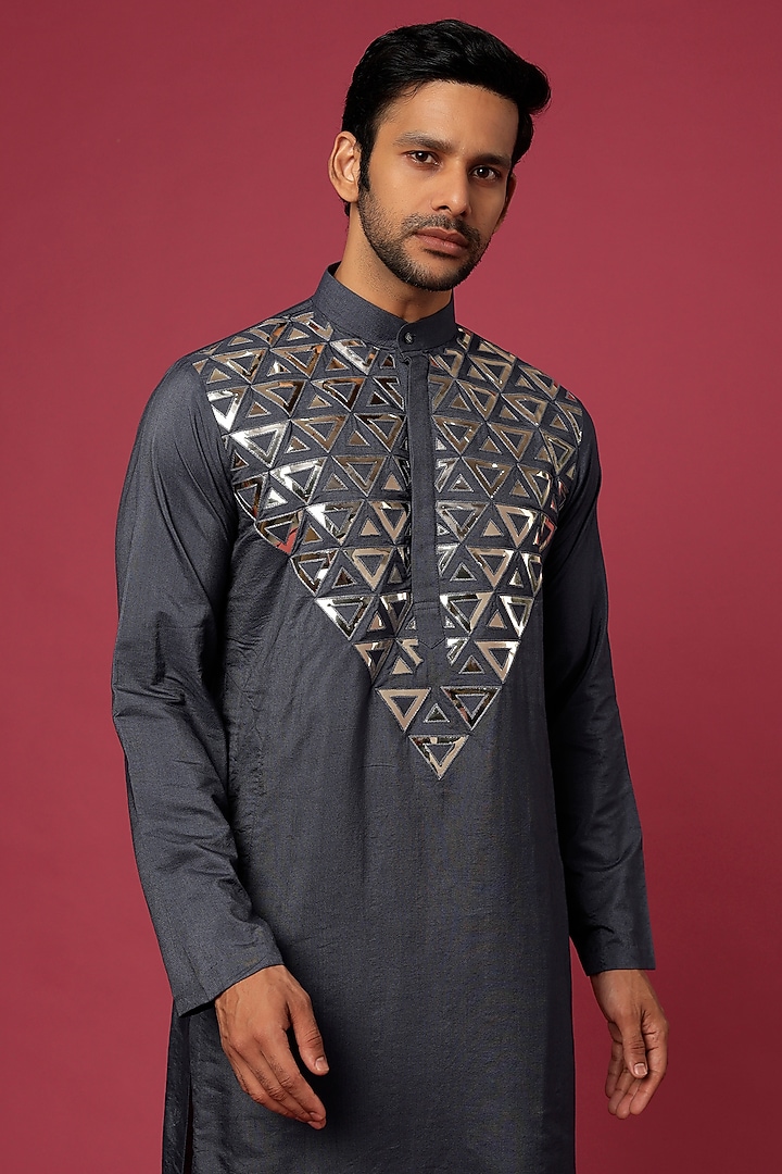 Dark Blue Cotton Silk Thread Embroidered Kurta Set by DiyaRajvvir Men at Pernia's Pop Up Shop
