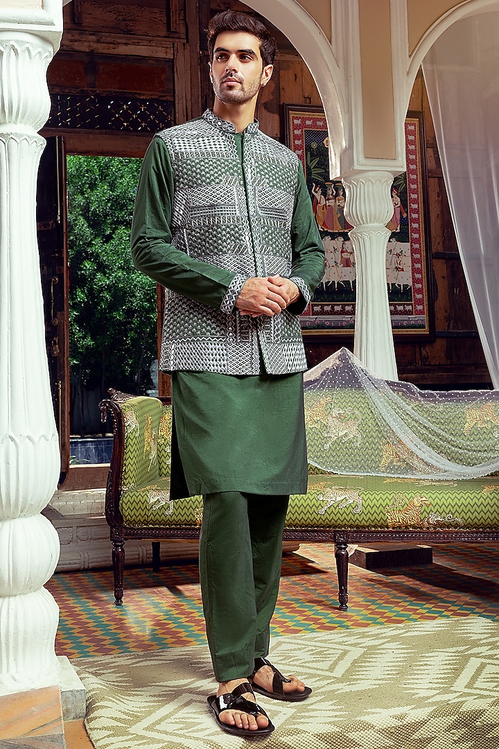 Olive Green Cotton Silk Embroidered Bundi Jacket Set by DiyaRajvvir Men
