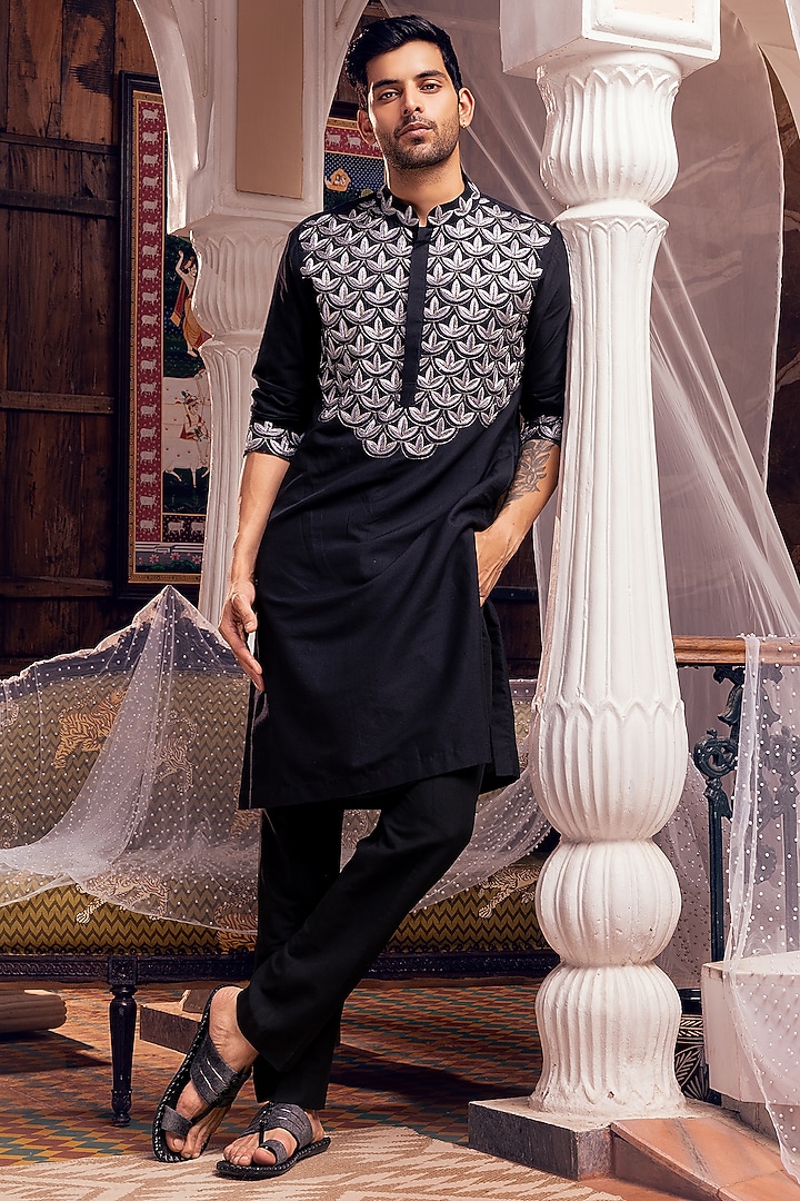 Black Cotton Silk Scallop Embroidered Kurta Set by DiyaRajvvir Men at Pernia's Pop Up Shop