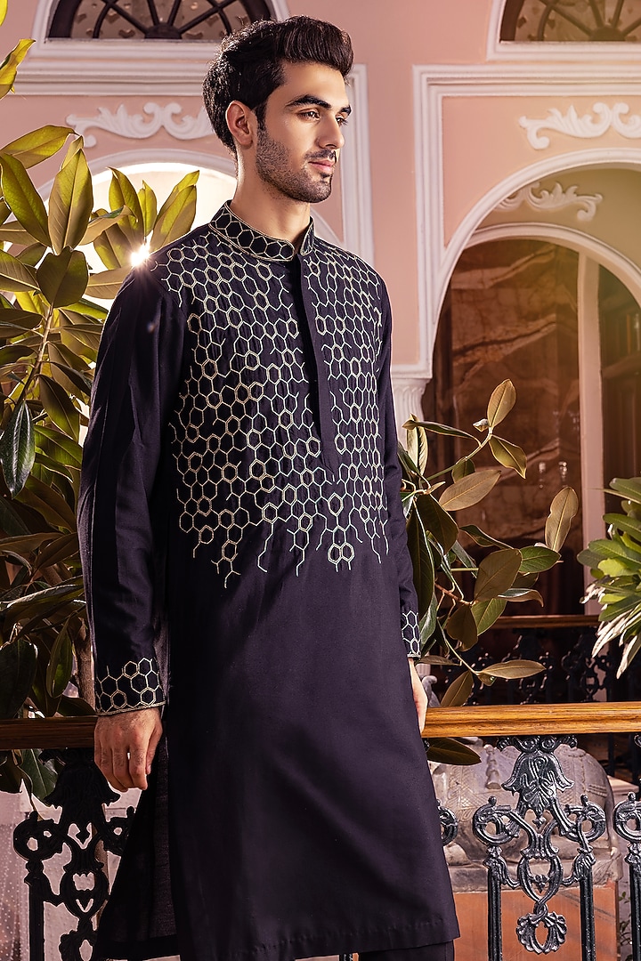 Black Cotton Silk Hexagon Embroidered Kurta Set by DiyaRajvvir Men at Pernia's Pop Up Shop