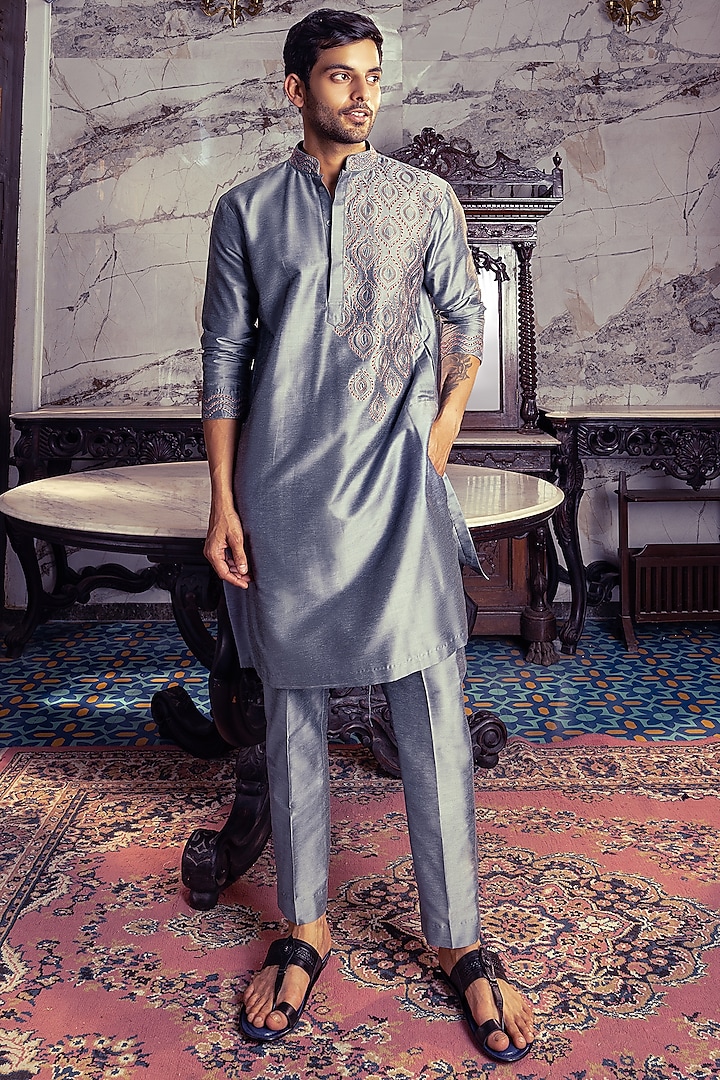 Grey Cotton Silk Embroidered Kurta Set by DiyaRajvvir Men at Pernia's Pop Up Shop