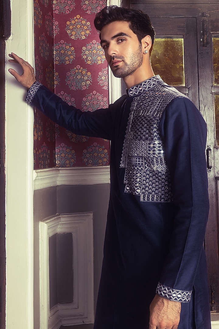 Dark Blue Cotton Silk Tribal Embroidered Kurta Set by DiyaRajvvir Men at Pernia's Pop Up Shop