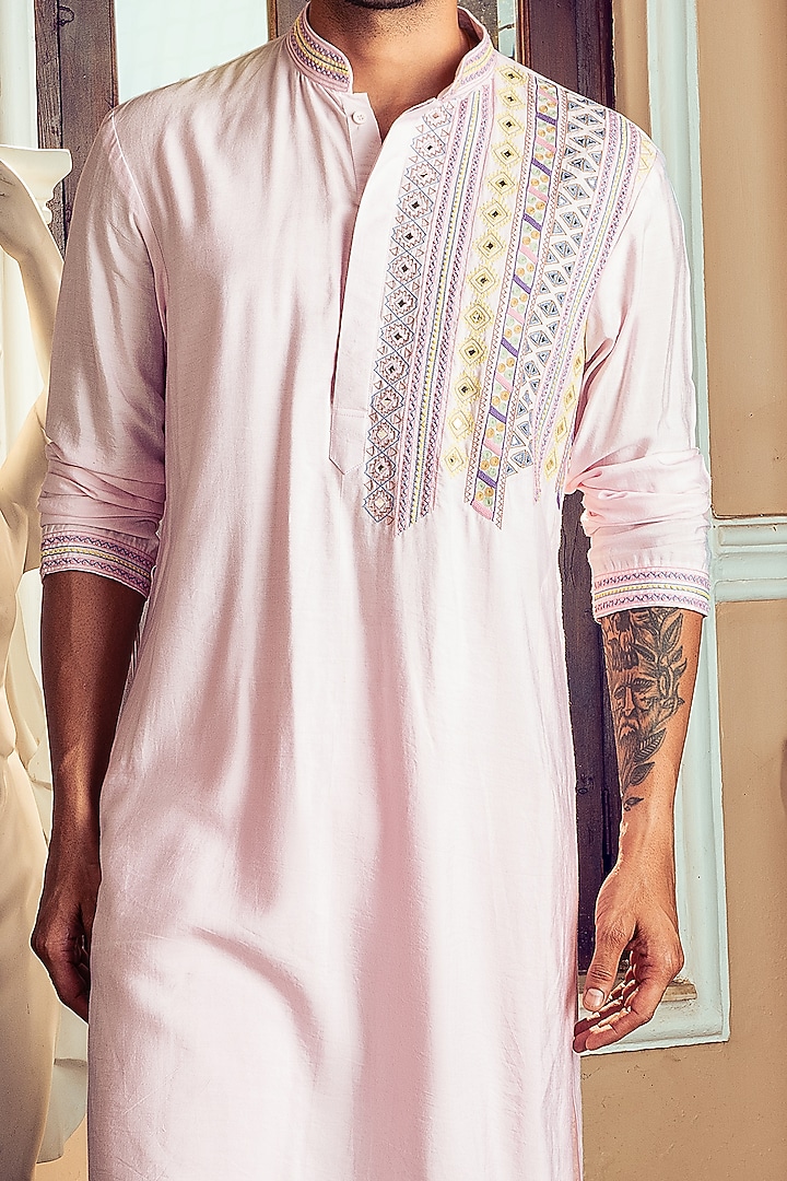 Blush Pink Cotton Silk Floral Embroidered Kurta Set by DiyaRajvvir Men at Pernia's Pop Up Shop