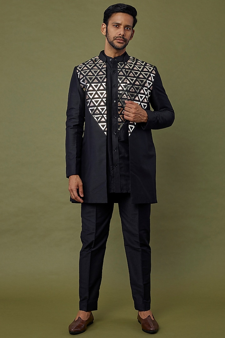 Black Embroidered Indo-Western Set by DiyaRajvvir Men at Pernia's Pop Up Shop