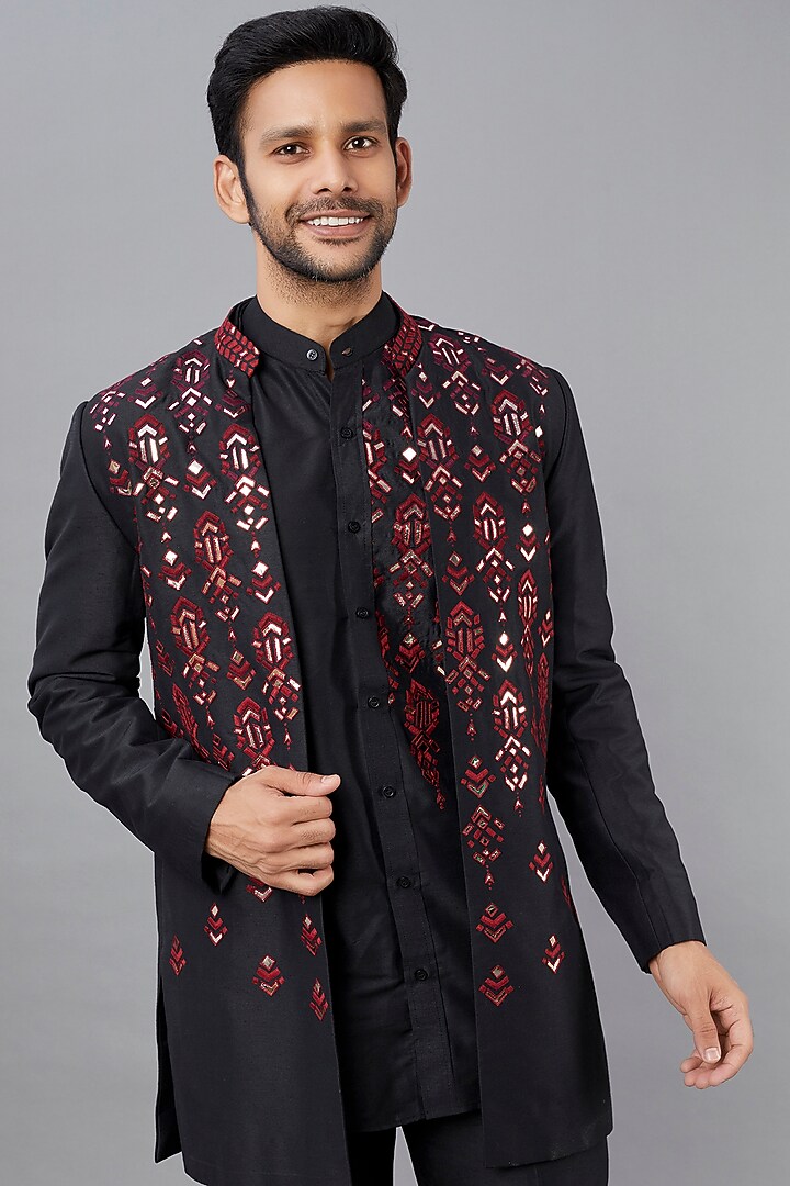 Black Cotton Silk Thread Embroidered Wedding Indowestern Set by DiyaRajvvir Men at Pernia's Pop Up Shop