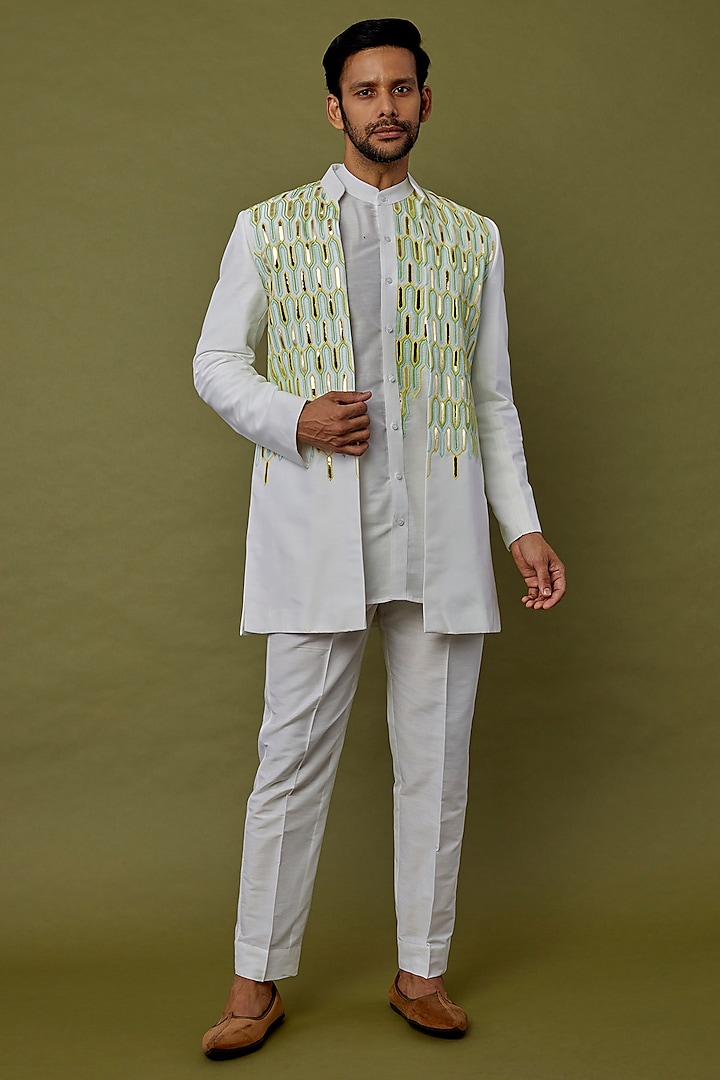 White Silk Embroidered Indowestern Set by DiyaRajvvir Men