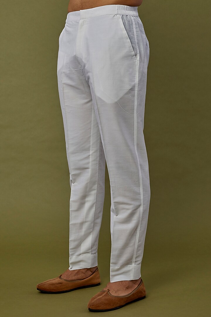 White Cotton Silk Thread Embroidered Wedding Indowestern Set by DiyaRajvvir Men at Pernia's Pop Up Shop