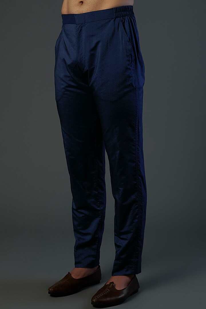 Indigo Blue Cotton & Cotton Silk Embroidered Bundi Jacket Set by DiyaRajvvir Men at Pernia's Pop Up Shop