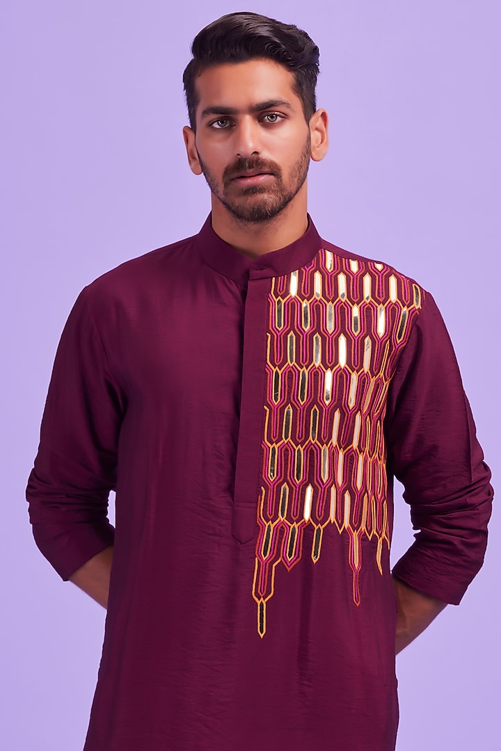 Wine Cotton Silk Thread Embroidered Kurta by DiyaRajvvir Men at Pernia's Pop Up Shop