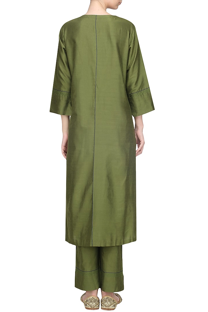 Olive kantha embroidered kurta set available only at Pernia's Pop Up Shop.