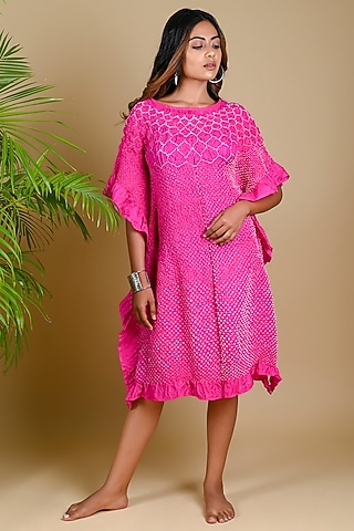 Fuchsia Floral Bandhani Kaftan by Dyelogue