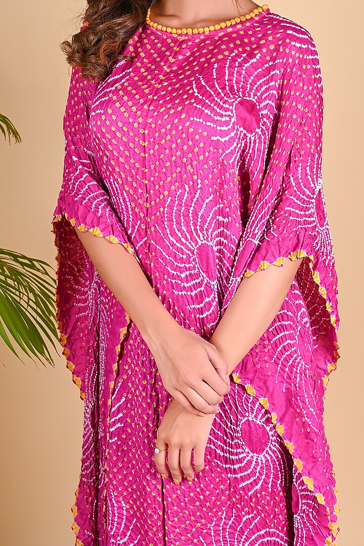 Fuchsia Bandhani Kaftan by Dyelogue at Pernia's Pop Up Shop