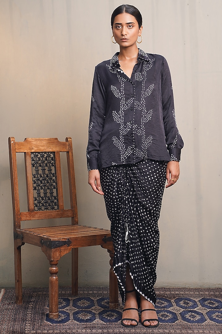 Black Gajji Silk Skirt Set by Dyelogue at Pernia's Pop Up Shop