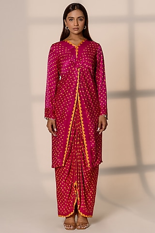 Pink Gajji Silk Bandhani Skirt Set by Dyelogue