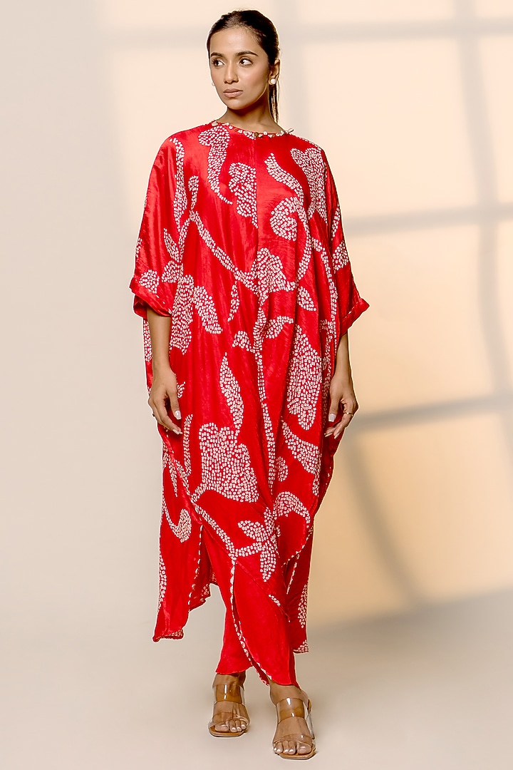 Red Gajji Silk Asymmetric Kurta Set by Dyelogue at Pernia's Pop Up Shop