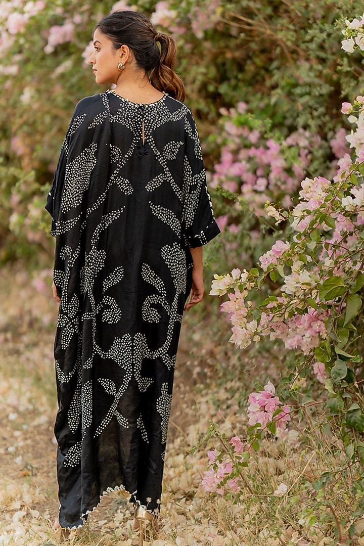 Black Gajji Silk Asymmetric Kurta Set by Dyelogue at Pernia's Pop Up Shop