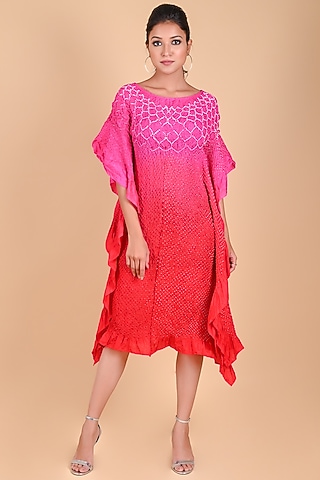 Pink & Red Ombre Bandhani Kaftan by Dyelogue