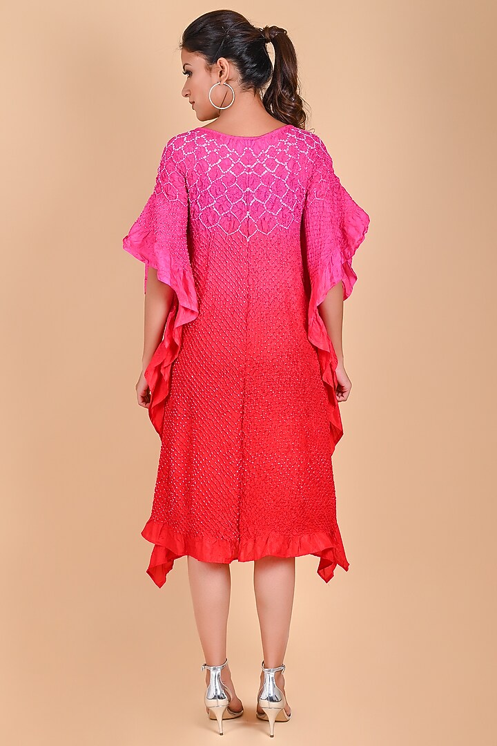 Pink & Red Ombre Bandhani Kaftan by Dyelogue at Pernia's Pop Up Shop