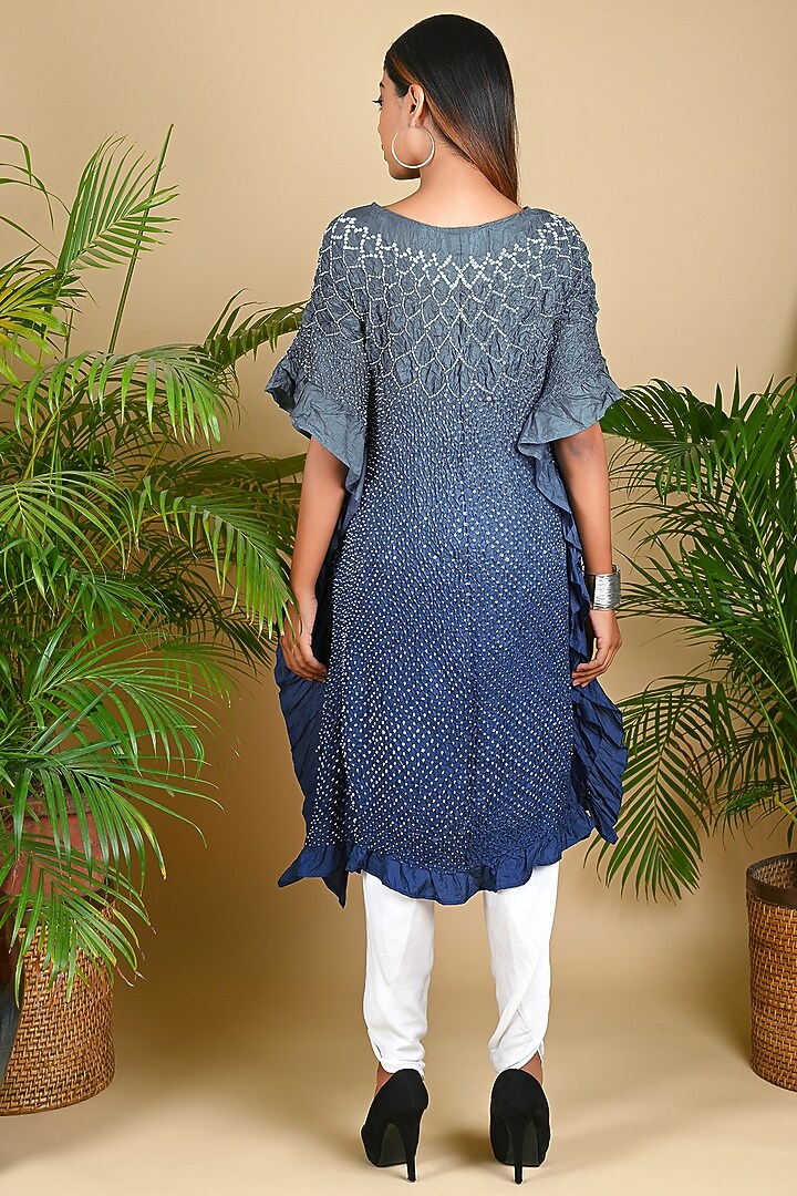 Grey & Blue Ombre Bandhani Kaftan by Dyelogue at Pernia's Pop Up Shop